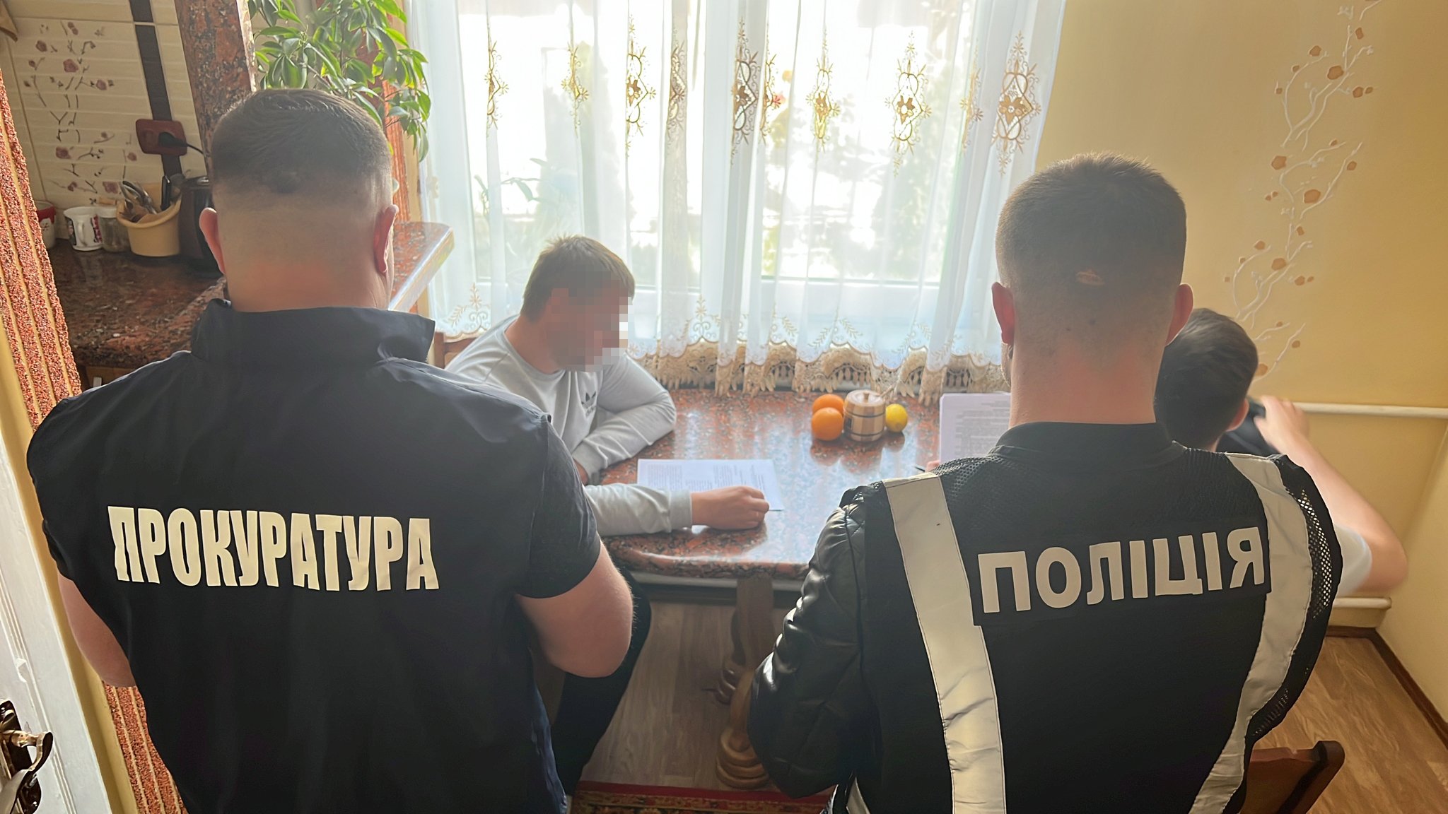 Екс-голову сільради з Львівщини спіймали на розкраданні грошей під час будівництва дитсадка - ZAXID.NET