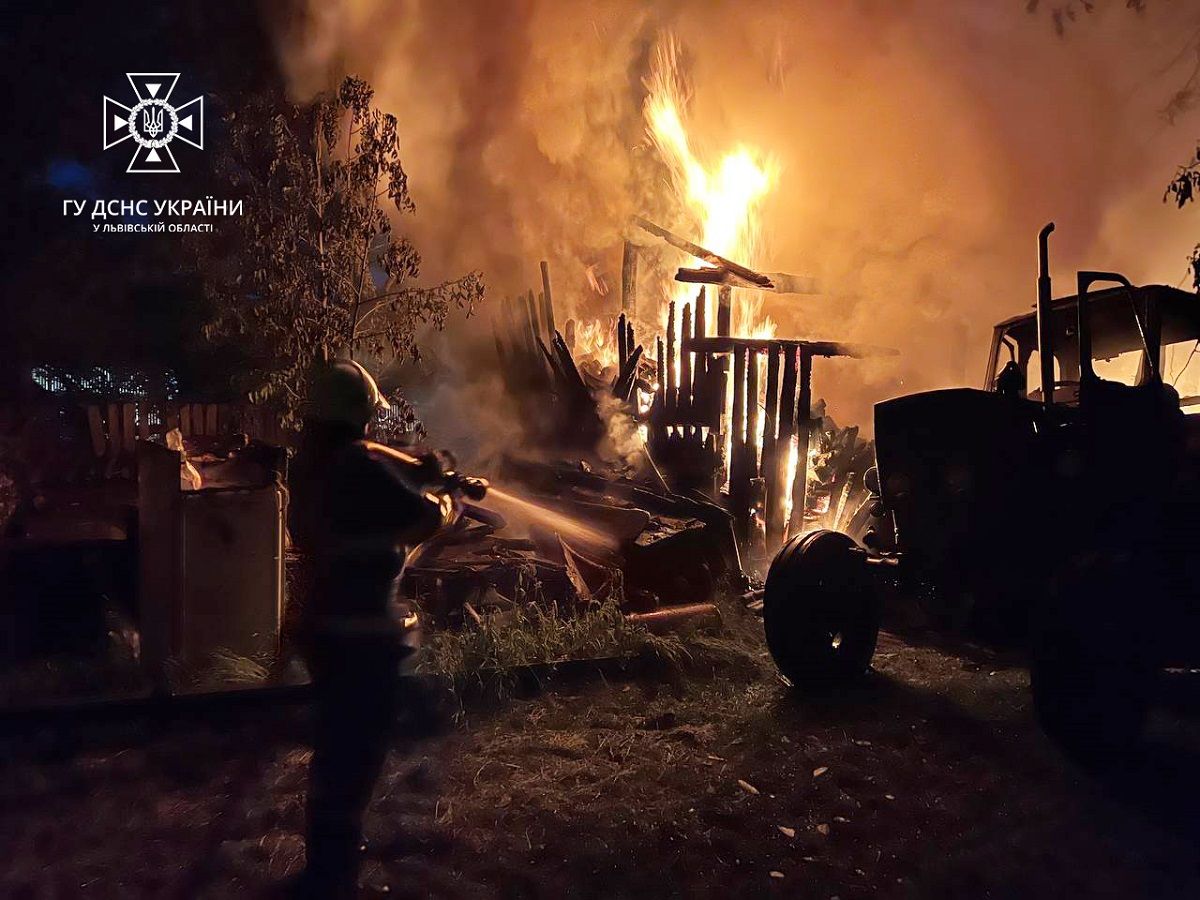 Вночі ППО збила над Золочівським районом російську ракету