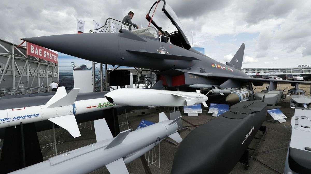 Виробник танків Challenger і винищувачів Typhoon відкриє офіс в Україні