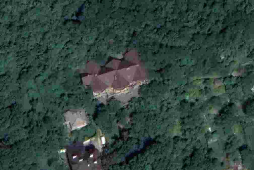 Незайонний двоповерховий особняк на вул. ЛІсній, 13 у Львові Незайонний двоповерховий особняк на вул. ЛІсній, 13 у Львові