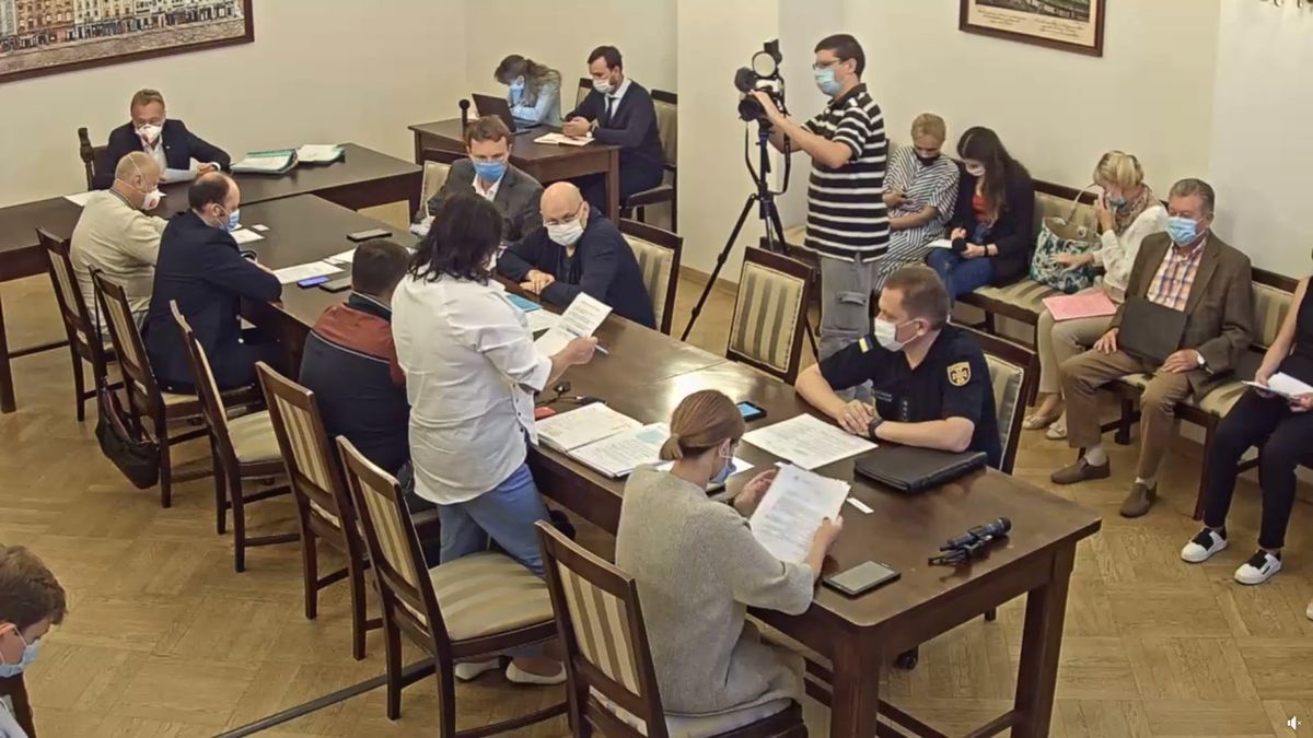 Львівська міськрада судиться з власним виконкомом через містобудівні умови