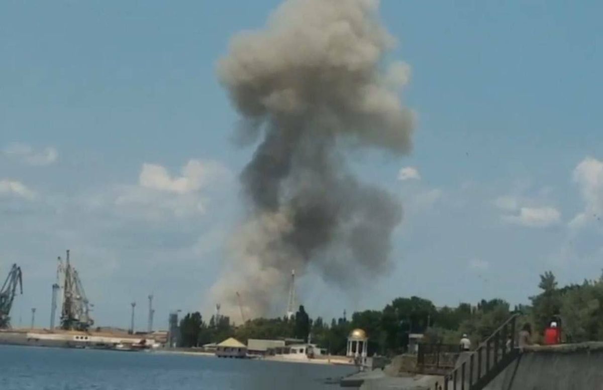 ЗСУ завдали масованого удару по важливих для окупантів об’єктах у Бердянську