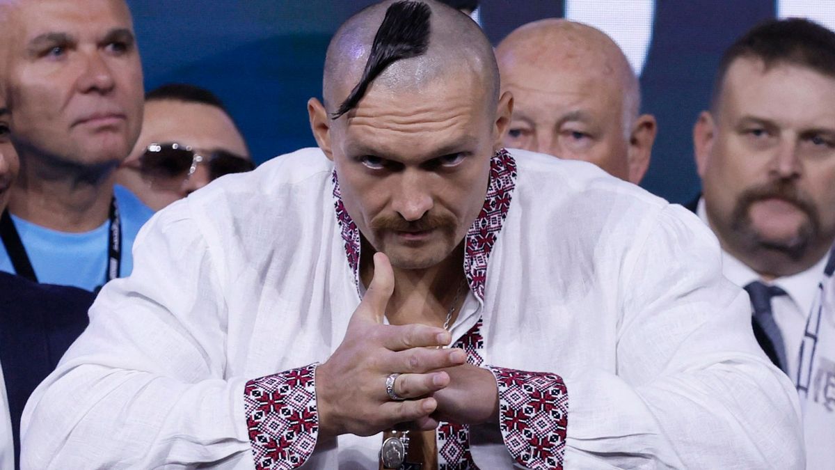 Усик назвав росіян «хворими» і заявив, що готовий вбити Путіна