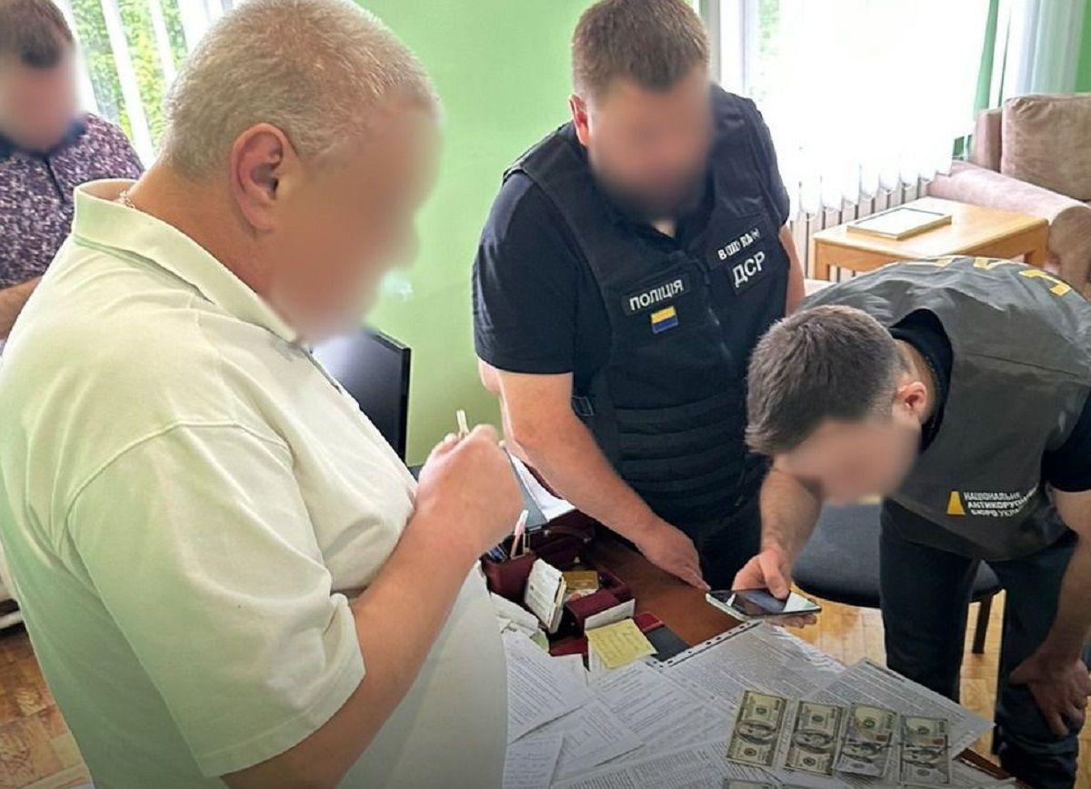Депутата Рівненської обласної ради затримали на хабарі в $1200