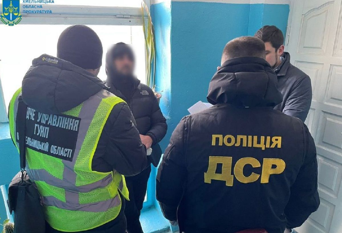 Банду з Хмельницького судитимуть за вимагання грошей в підприємців з ринку