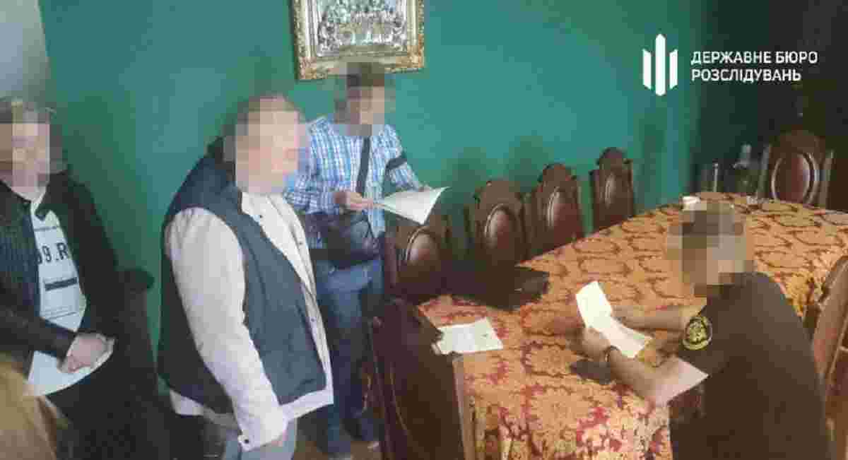 Посадовець Укртрансбезпеки щомісяця вимагав у перевізників 10 тис. грн  відкату - ZAXID.NET