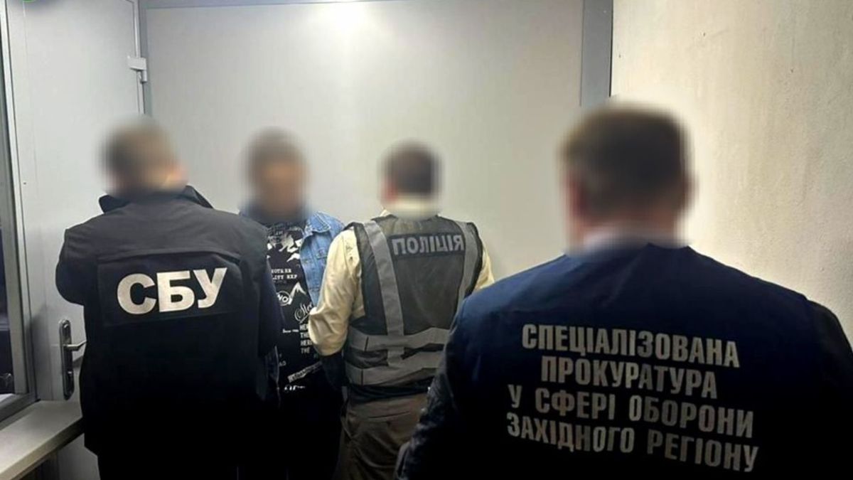 У Львові затримали керівника ДФТГ, який підробляв документи ухилянтам