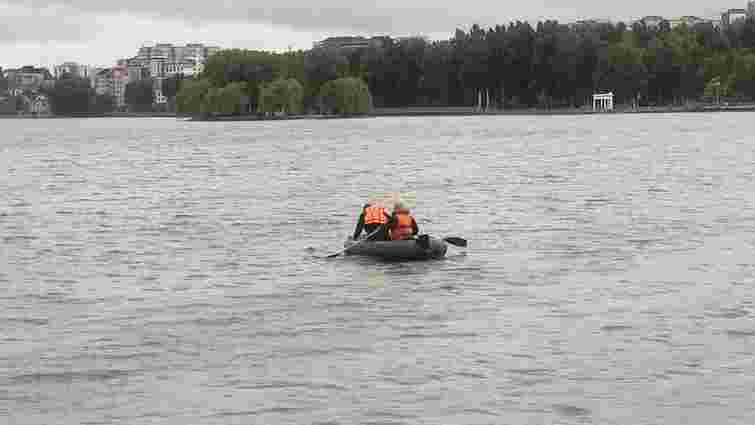 В Тернополі на ставі через вудилище втопився рибалка