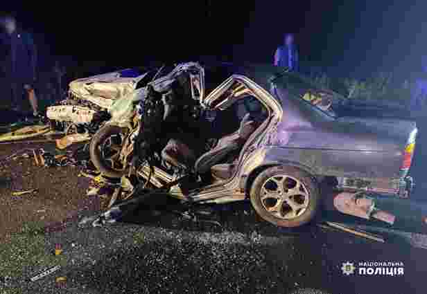 На Буковині в ДТП з вантажівкою загинув 39-річний водій BMW