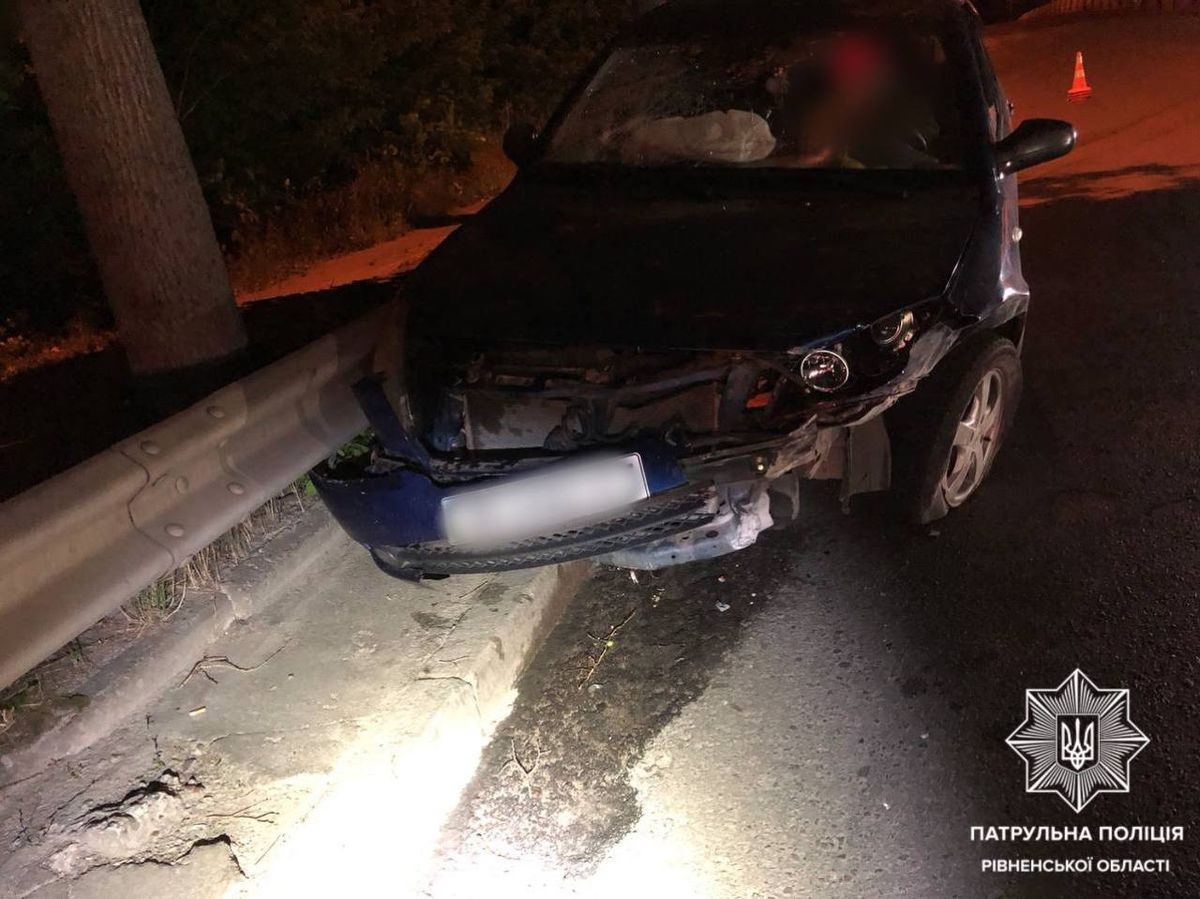 Вночі у Рівному п'яний водій Chery вчинив дві аварії за 20 хвилин