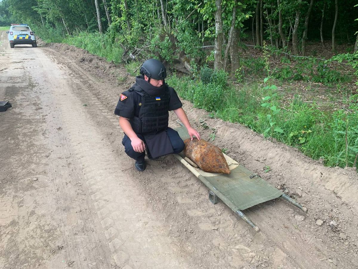 На Рівненщині підірвали стокілограмову авіабомбу часів Другої світової