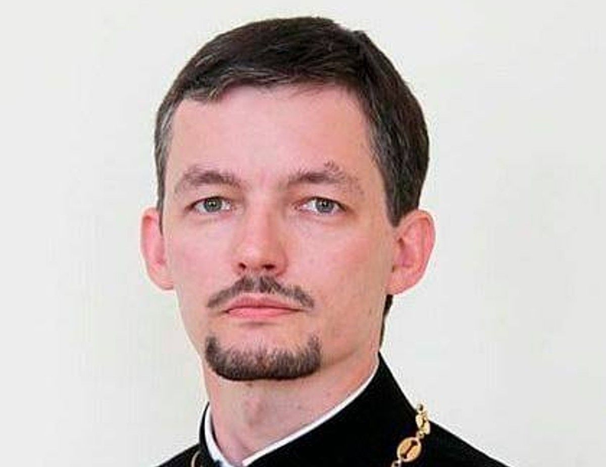 В Чернівцях фіктивний священик збирає кошти на лікування