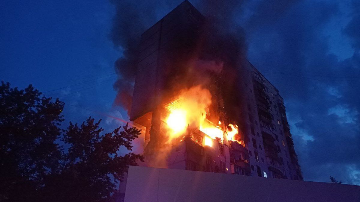У багатоповерхівці Києва стався вибух, є загиблі і поранені