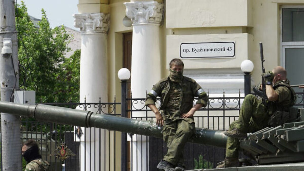 Військовий путч в Росії закінчився мирними домовленостями