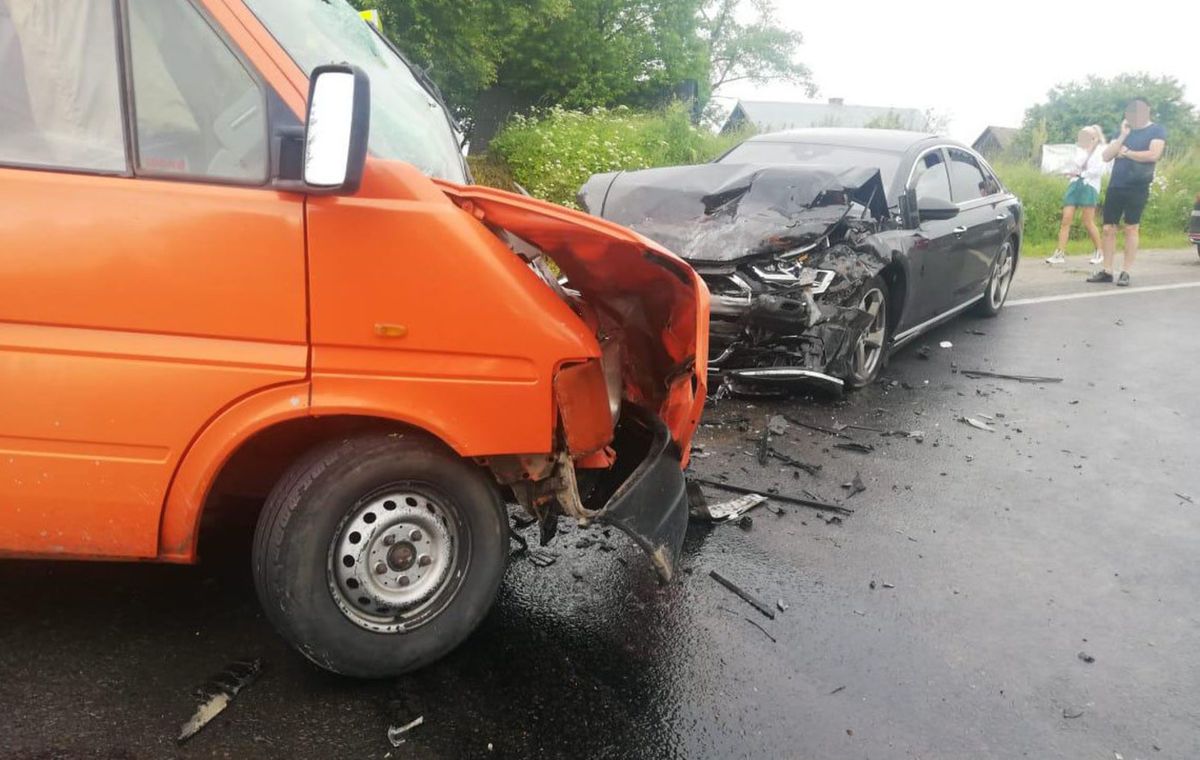 Суд оштрафував водія мікроавтобуса за ДТП з 11-ма постраждалими біля Сколе