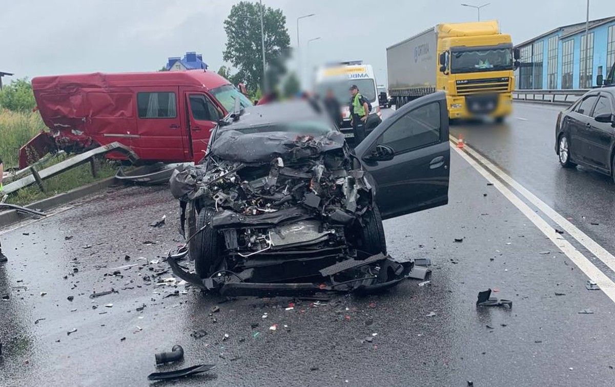 В Тернополі в аварії постраждали п'ятеро людей