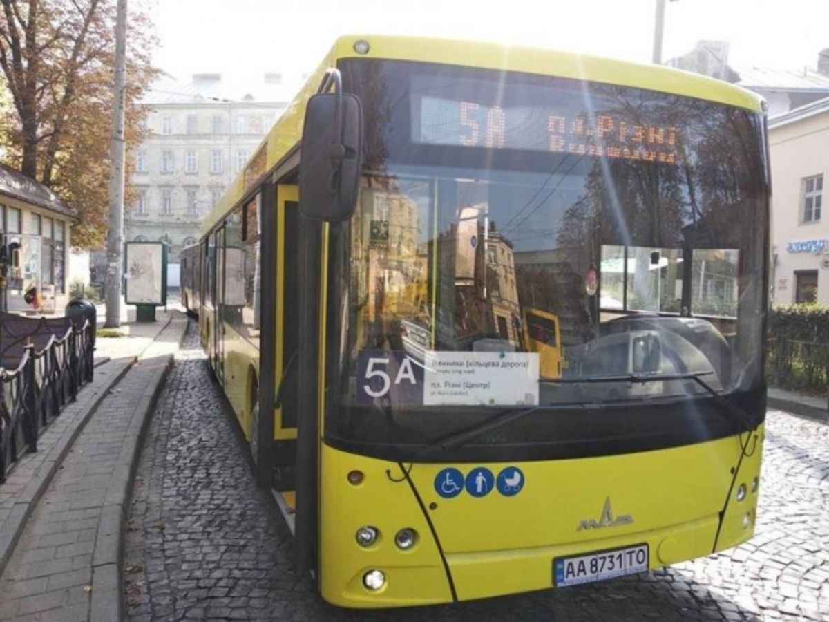 У ще двох міських автобусах Львова тестуватимуть е-квиток