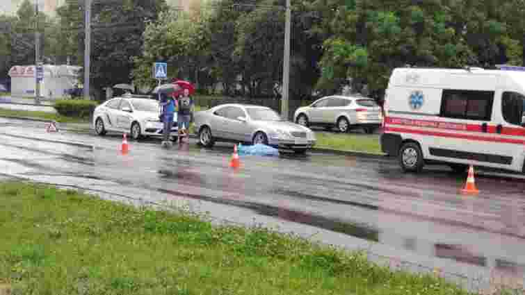 У Луцьку водій Mercedes на смерть збив 55-річну пішохідку
