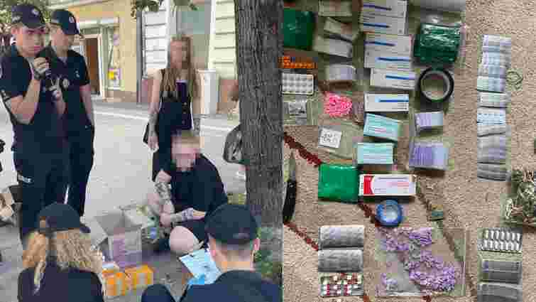 У Львові затримали 21-річну дівчину, яка продавала наркотики по всій Україні