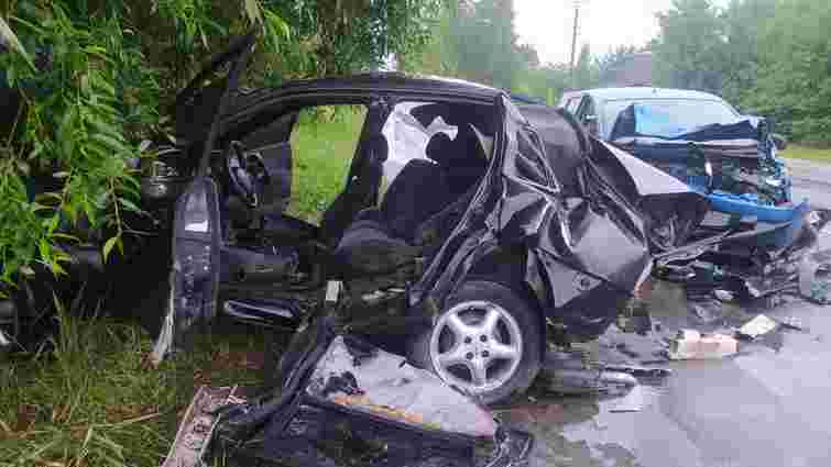 Четверо людей постраждали внаслідок зіткнення двох авто на Хмельниччині