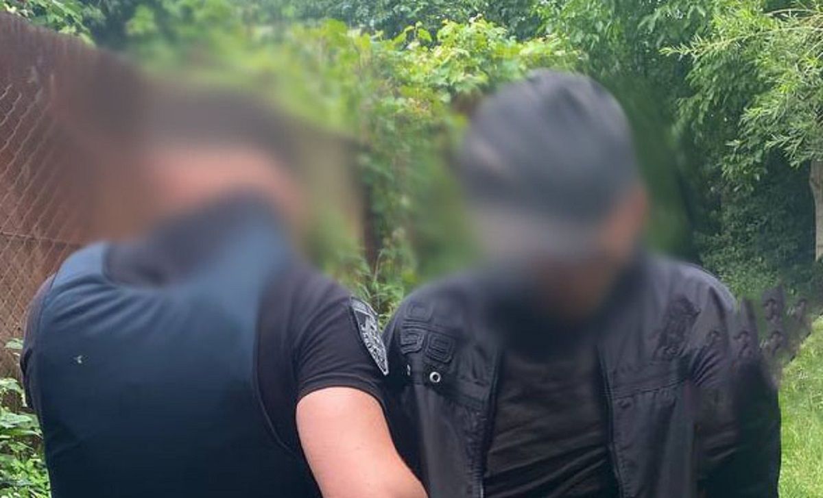 37-річну жінку вбили ножем у груди у лісі під Львовом