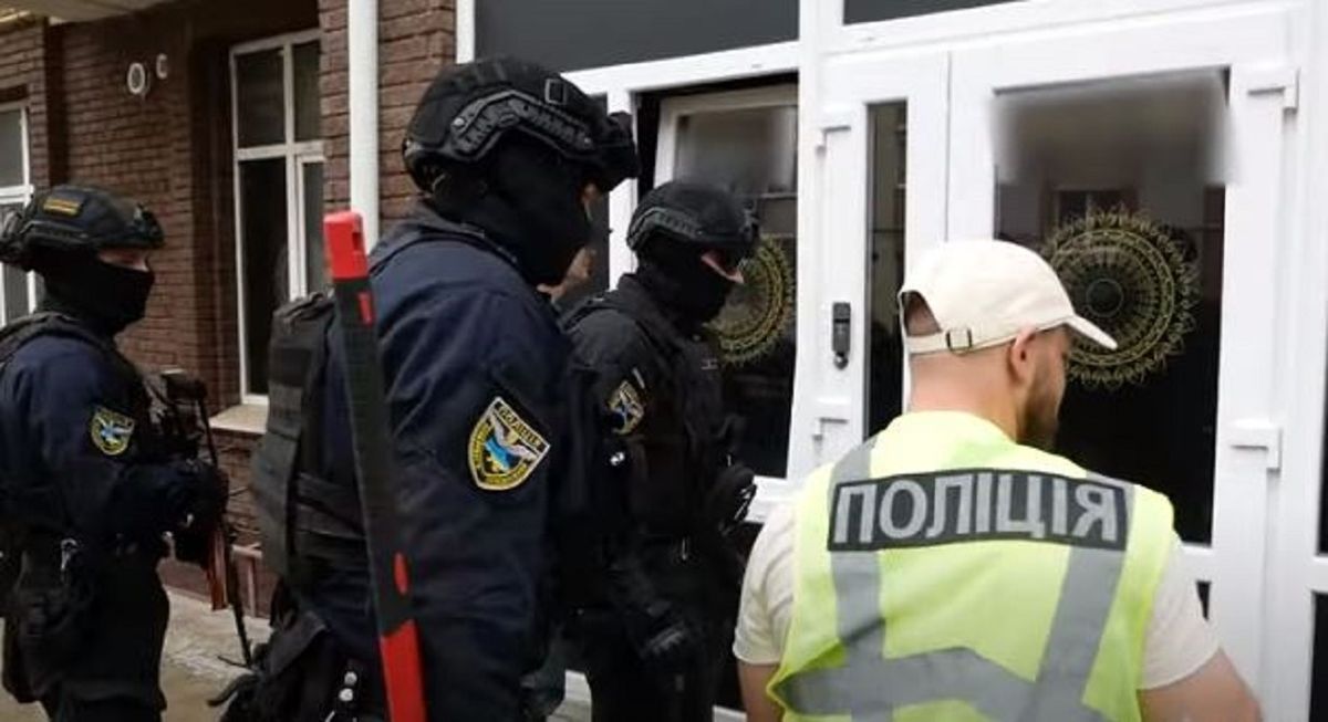У Чернівцях викрили бордель, замаскований під масажний салон