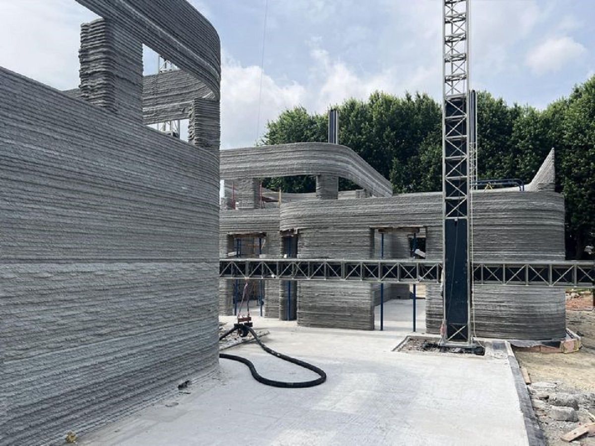 У Львові завершили будувати школу за допомогою 3D-принтера