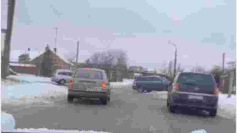 Водій з Луцька відсудив у міськради 76 тис. грн за ДТП на слизькій дорозі
