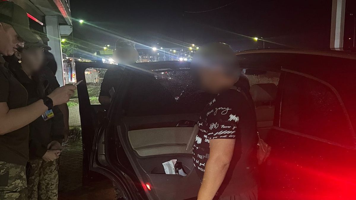 Українець із польським паспортом намагався перевезти через кордон ухилянта