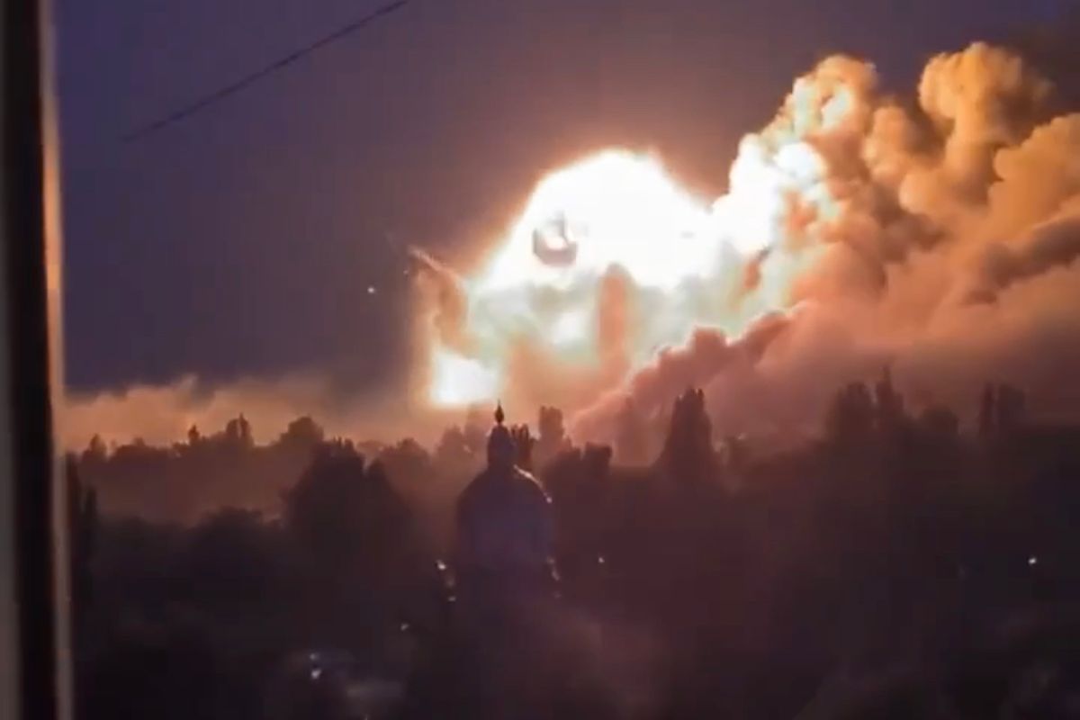 ЗСУ знищили великий російський склад з боєприпасами під Донецьком