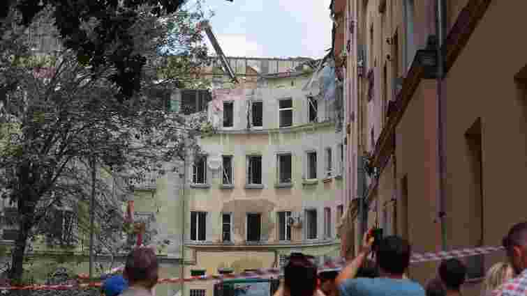 Постраждалих від ракетного удару львівʼян розселили в модульні будинки і готелі