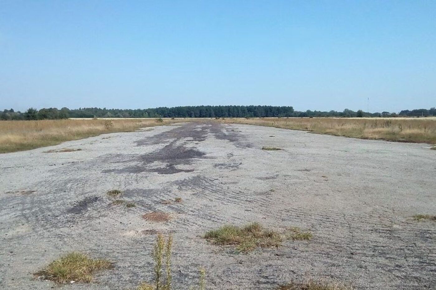 Дрони атакували чотири аеродроми в Криму, знищивши десятки носіїв крилатих ракет — image 4