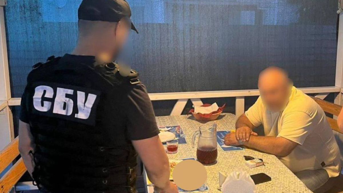 Посадовця-землевпорядника з Черкащини спіймали на отриманні хабаря у пів мільйона гривень
