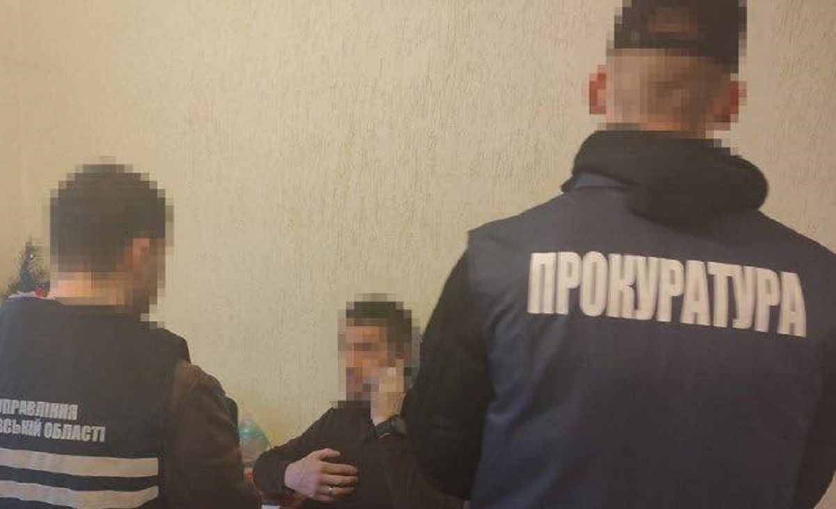 Сімейного лікаря з Турки засудили за вимагання 7000 доларів неіснуючого боргу