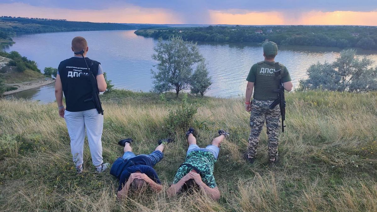 На Буковині ухилянти намагалися переплисти Дністер під виглядом відпочивальників