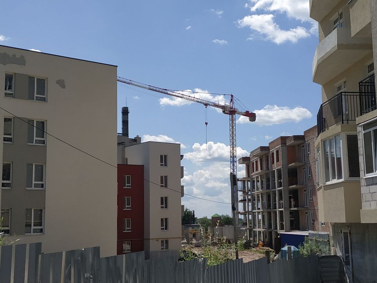 Вкладники львівської будівельної компанії звинуватили забудовника у шахрайстві