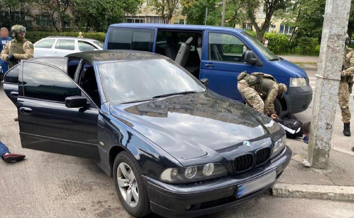 У Львові поліція затримала чотирьох членів банди наркоторговців 