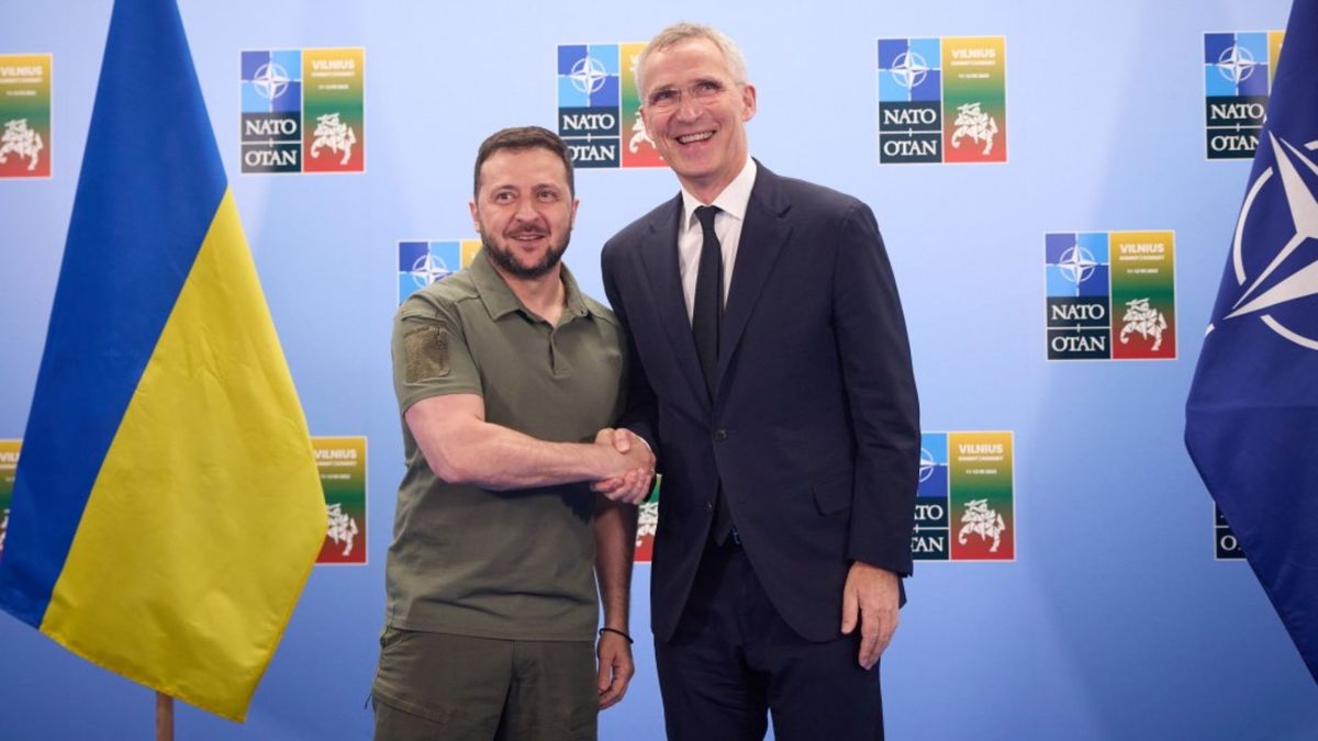 Низка країн НАТО оголосила про надання Україні військових пакетів допомоги