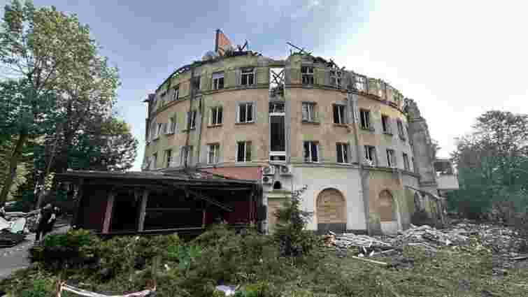 Мешканці зруйнованих ракетою будинків у Львові отримають щомісячну допомогу