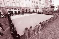 Скільки коштує український прапор