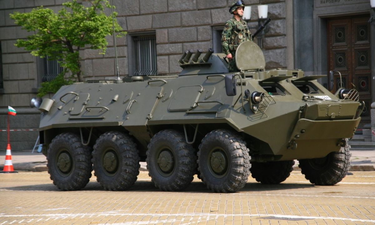Болгарія розгляне можливість вперше надати Україні бронетехніку