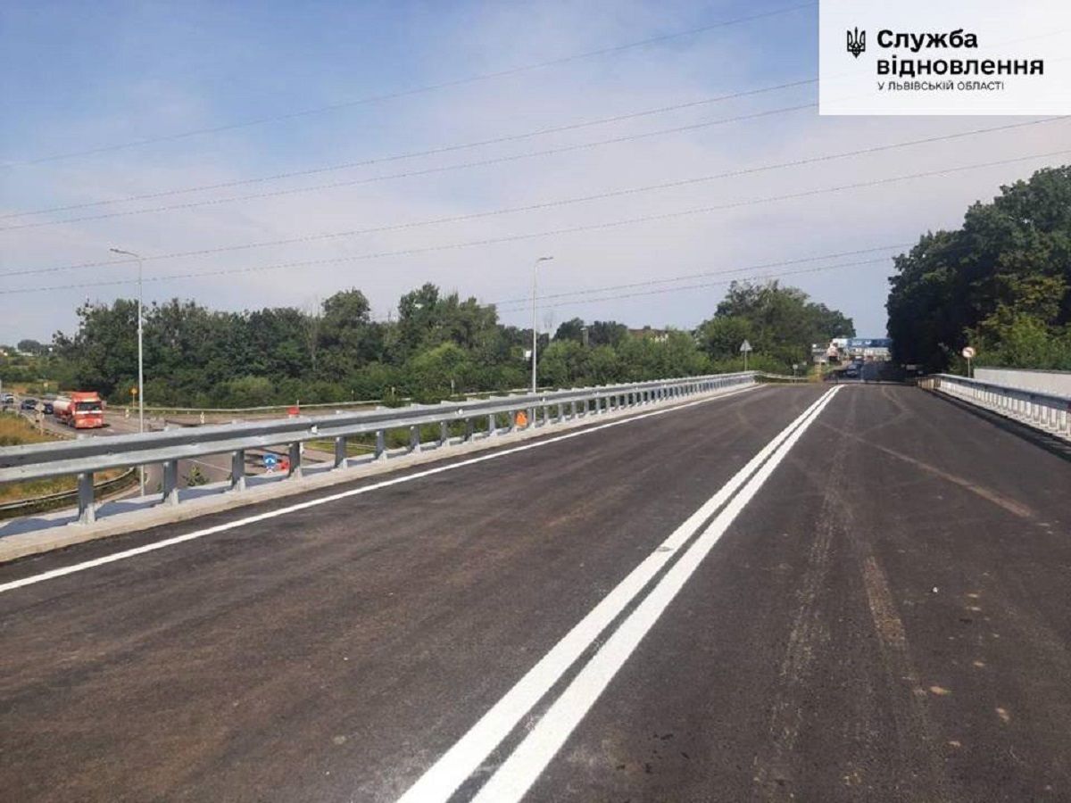 У Пасіках-Зубрицьких відкрили для проїзду шляхопровід на трасі Мукачево – Львів