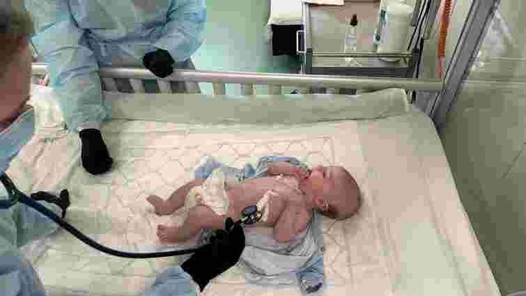  В Україні вперше 2-місячній дитині провели трансплантацію кісткового мозку