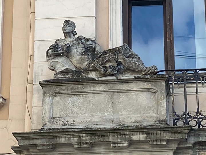 Фігура Венери з будинку на вул. Театральній у Львові