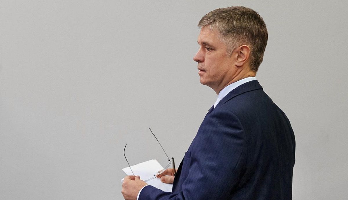 Зеленський звільнив посла України у Великій Британії