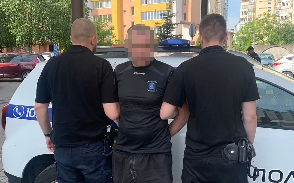 Поліція затримала 42-річного львів’янина за погрози підірвати будівлю на вул. Стрийській