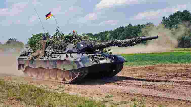 Німеччина передала Україні перші 10 танків Leopard 1