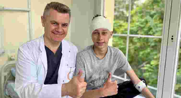 Інфекція спровокувала у 16-річного мешканця Львівщини гнійне запалення скроневої кістки
