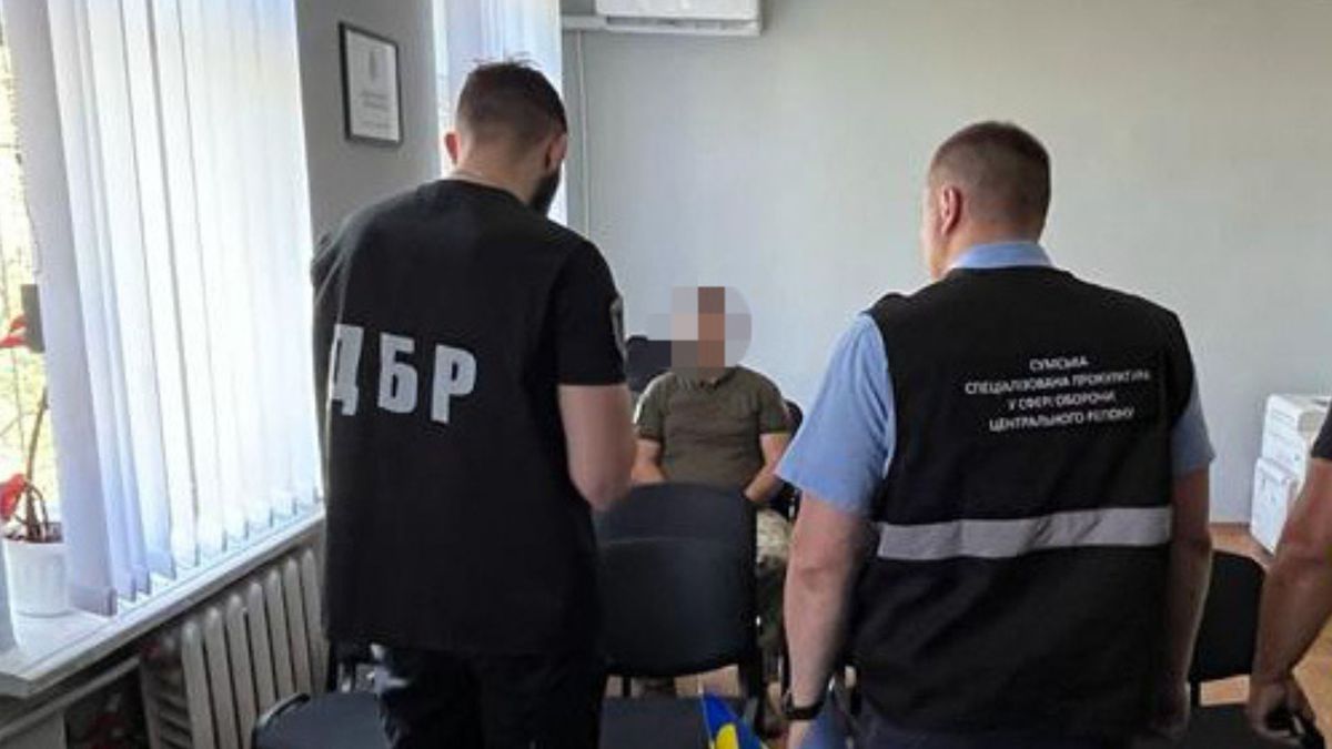 У Сумах затримали офіцера ВСП за вимагання хабара у військового