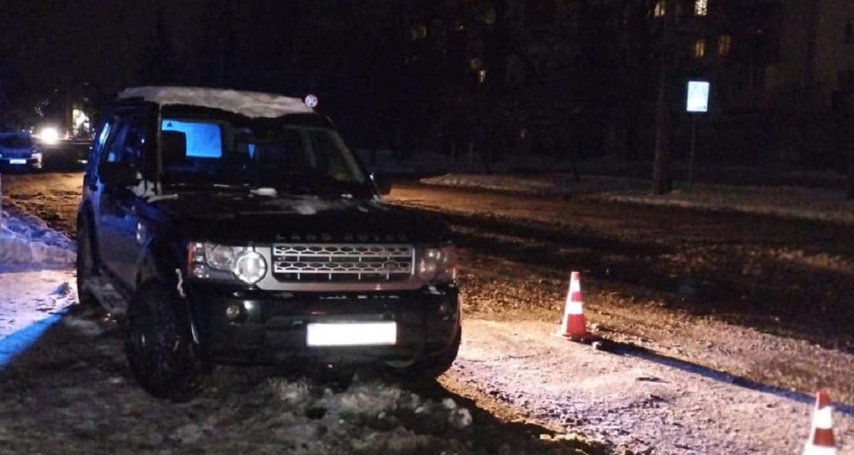 П’яний франківський підприємець за кермом Land Rover збив жінку на переході